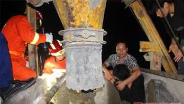 工人被卷入水泥攪拌機，受傷嚴重！