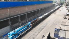 破萬(wàn)噸！這趟“水泥專(zhuān)列” 直達(dá)浙江！