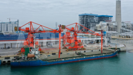 一次成功！紅獅集團廣州港茂名碼頭卸船機成功試生產！